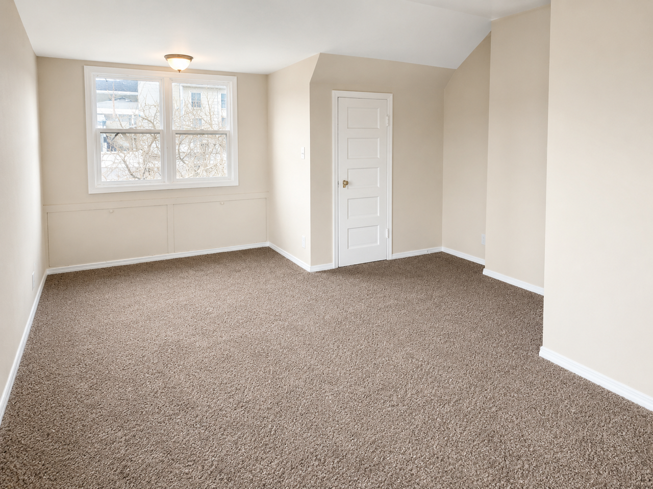 320 W Pine St #320 - Photo 4 of 8