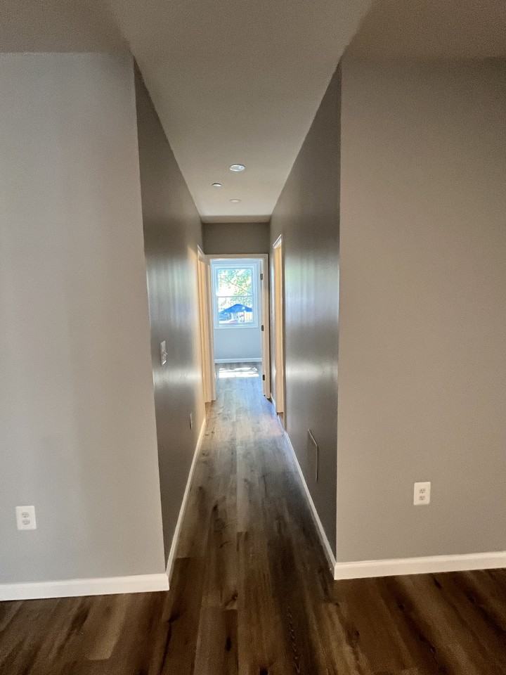 1709 E St Ne #2 - Photo 5 of 14