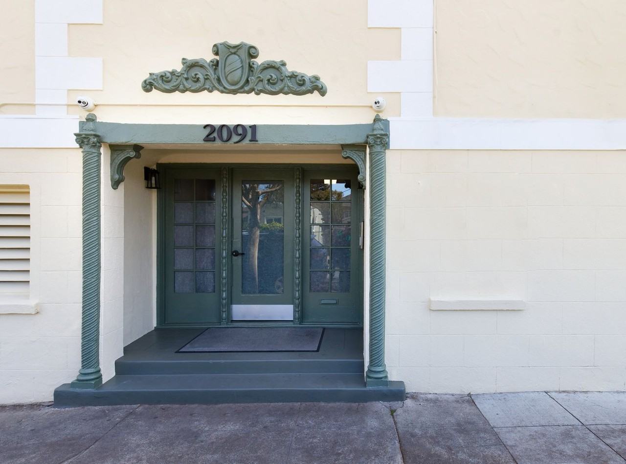2091 California Street - Photo 4 of 44