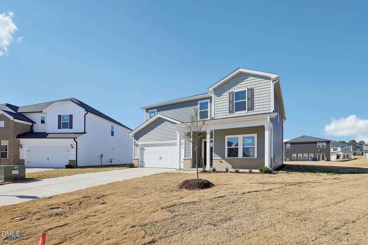 36 Hoff Ct - Photo 2 of 50