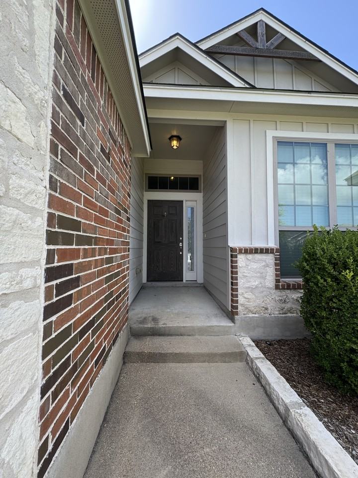 5611 Markham Dr #1 - Photo 2 of 29