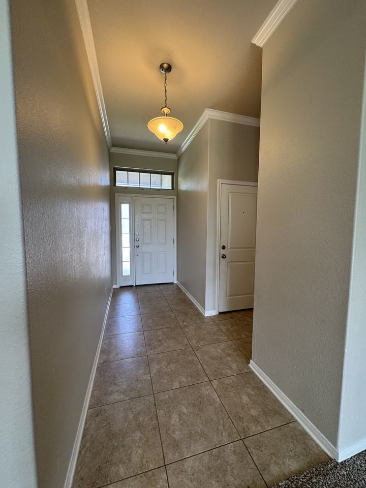 5611 Markham Dr #1 - Photo 3 of 29