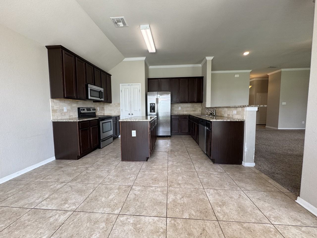 5611 Markham Dr #1 - Photo 7 of 29