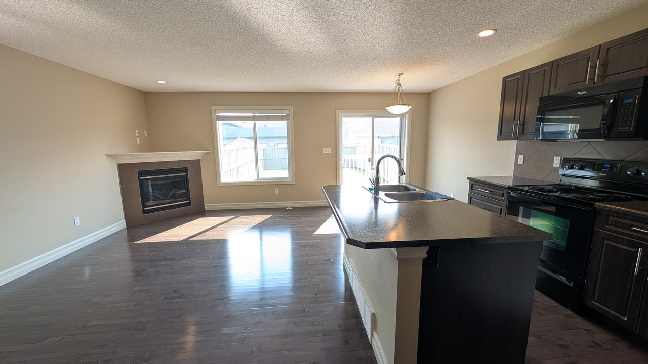 6837 Cardinal Link Sw - Photo 5 of 17