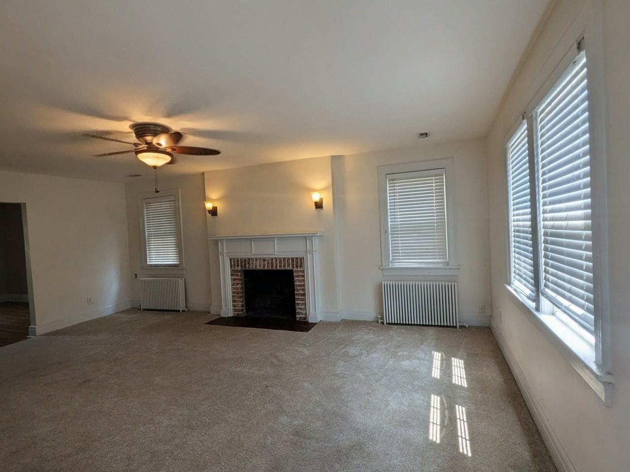 1605 Hampton Blvd #2