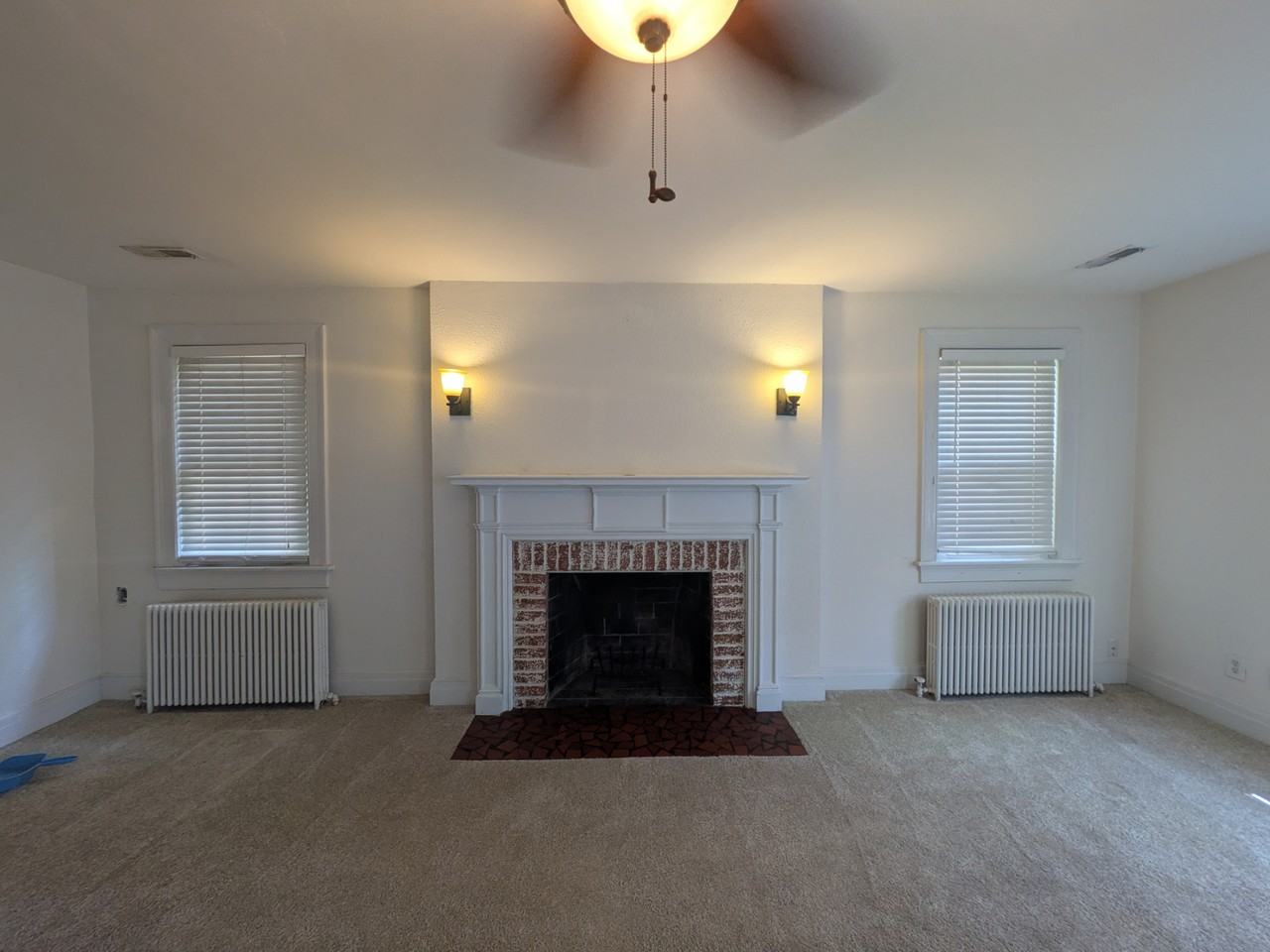1605 Hampton Blvd #2 - Photo 5 of 17
