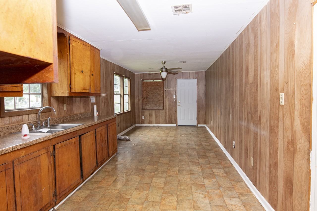 405 Johnston St #1 - Photo 7 of 30