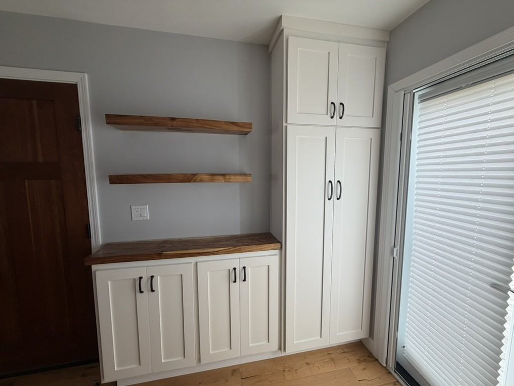 242 Reindollar Ave #1 - Photo 4 of 13