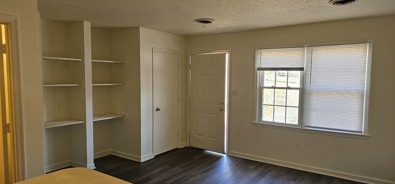 201 Deer Creek Dr #A - Photo 2 of 7