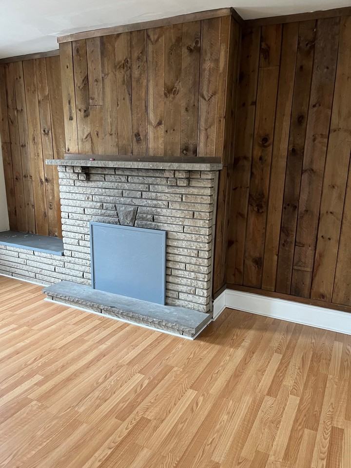 115 W 3rd St #A - Photo 2 of 11