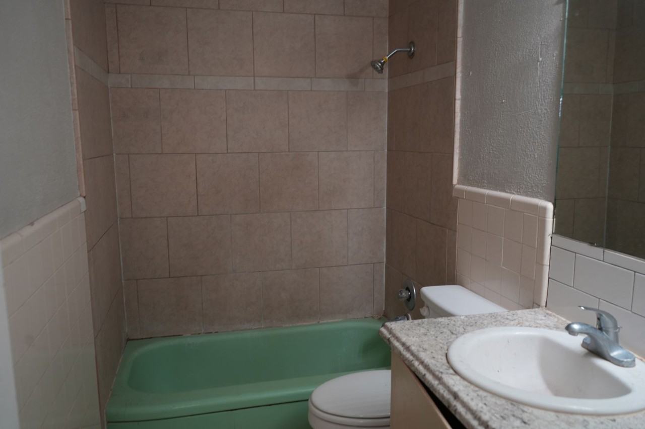 4815 41st St - Photo 6 of 8