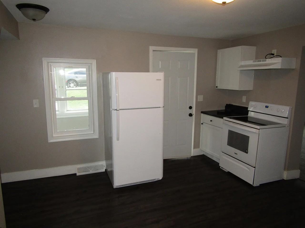 2891 Indiana Ave #1 - Photo 3 of 5