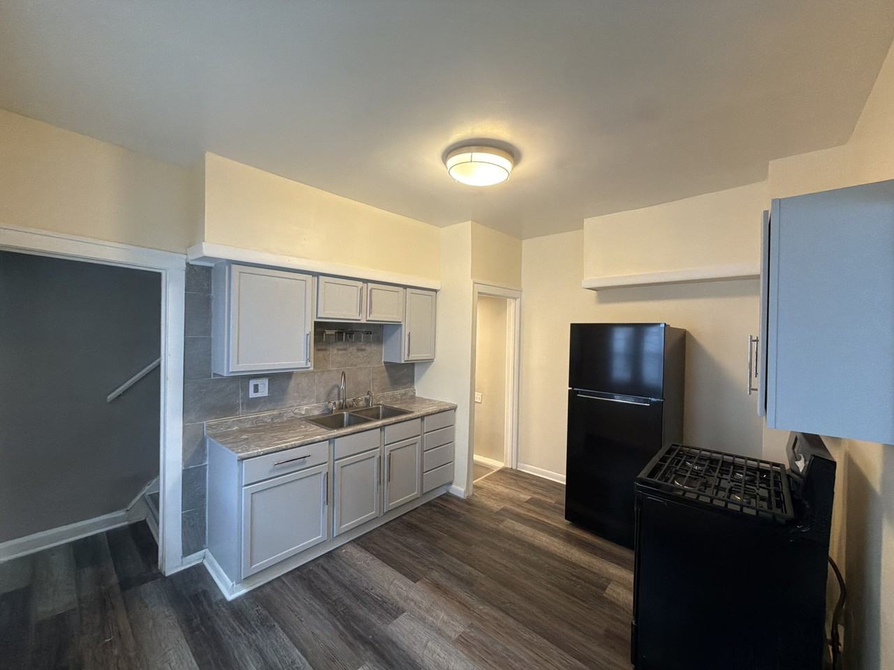 11223 Nelson Ave #1 - Photo 3 of 17