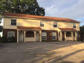 121 Oakwood Rd #E - Photo 1 of 1