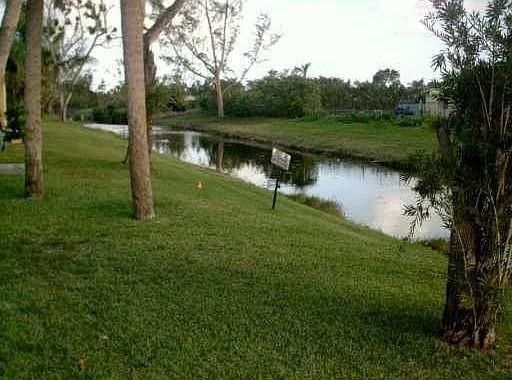 11458 Royal Palm Blvd #1 - Photo 3 of 10