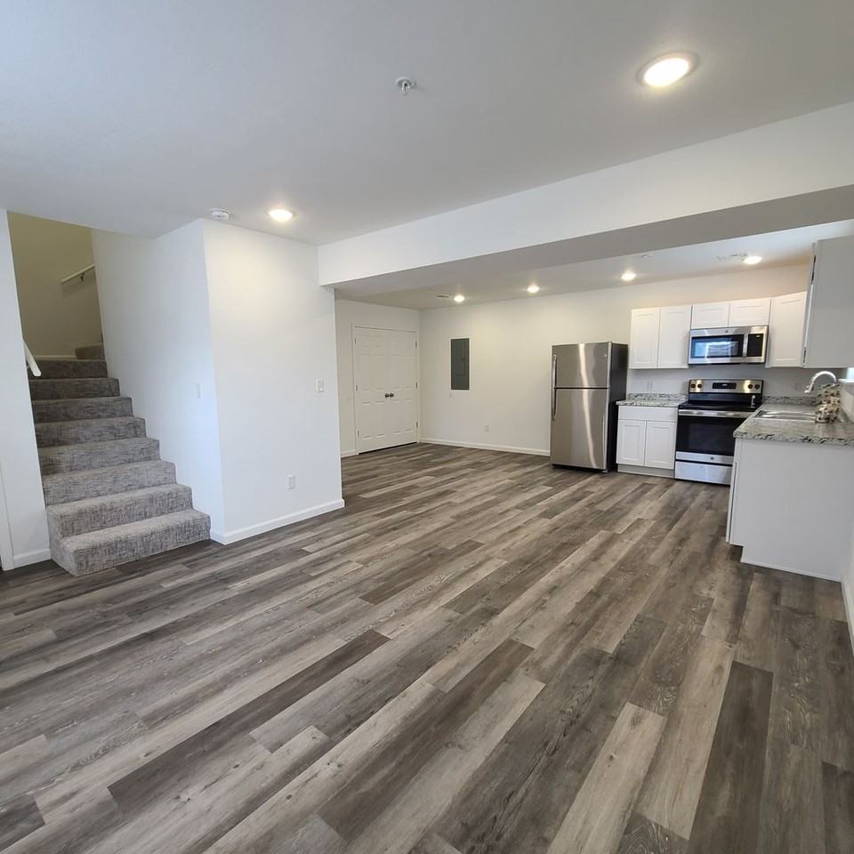 410 Doxey St #3 - Photo 4 of 29
