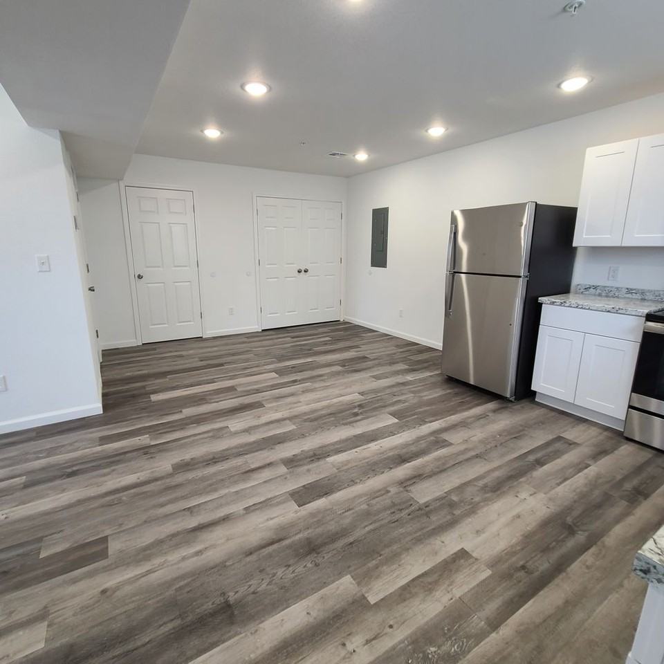 410 Doxey St #3 - Photo 5 of 29