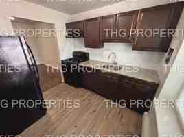 featured image of 600 E Front St
