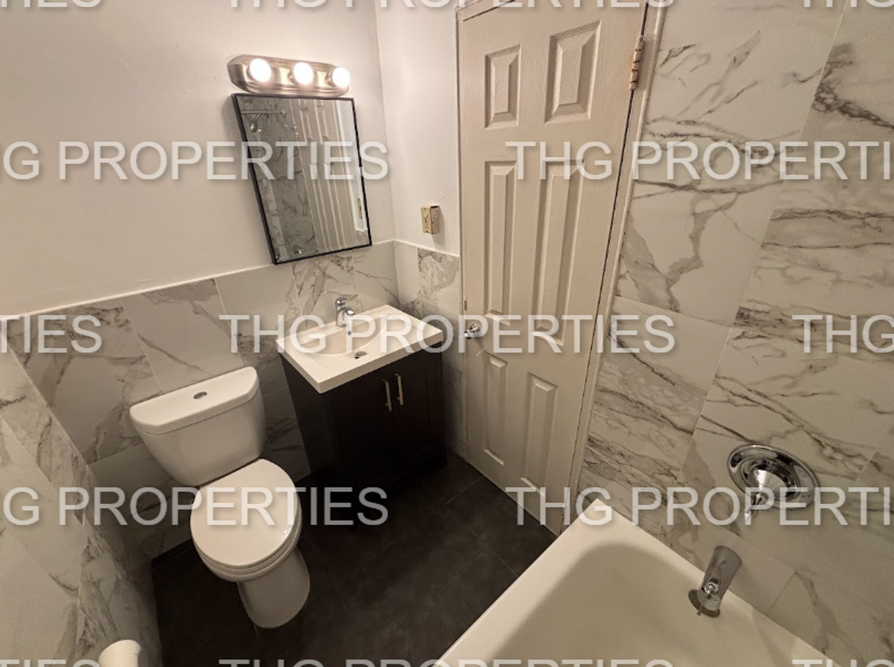 610 E Front - Photo 3 of 12