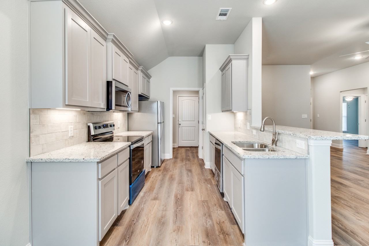 2913 Orchid Dr #1 - Photo 3 of 10