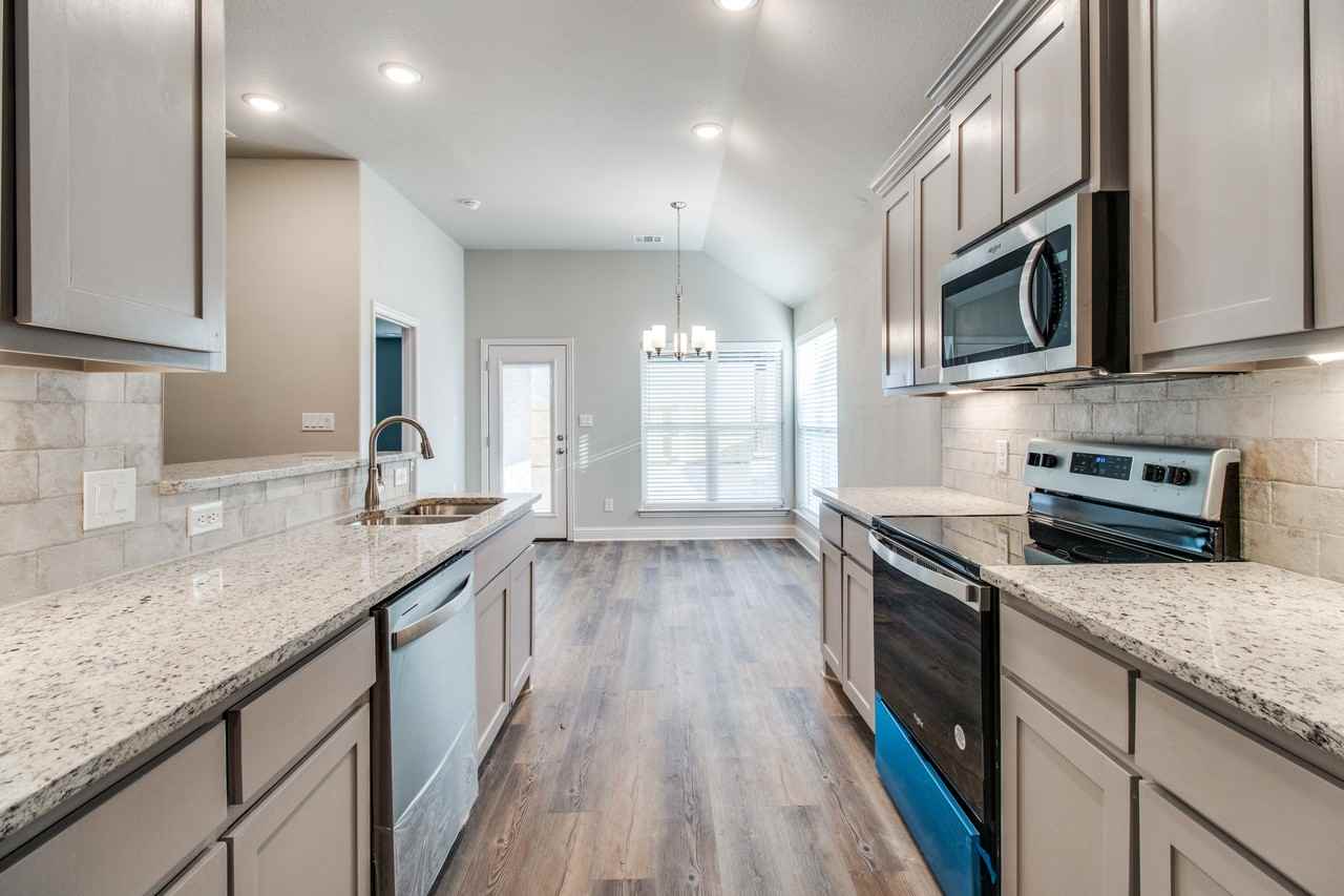 2913 Orchid Dr #1 - Photo 4 of 10