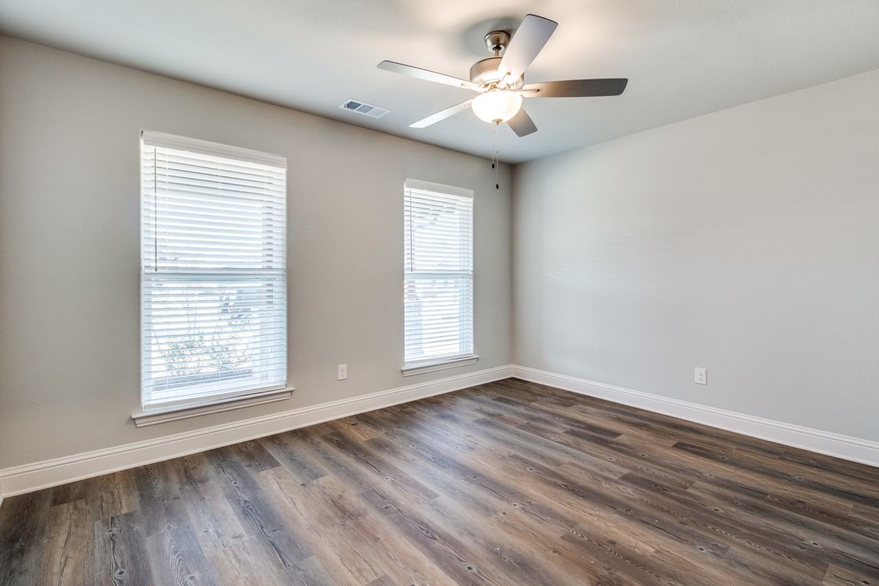 2913 Orchid Dr #1 - Photo 6 of 10