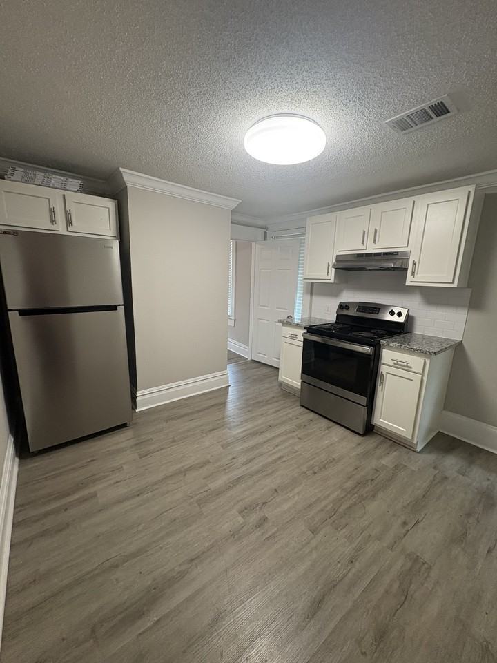 1418 15th Street South - AApartment A #A - Photo 5 of 12
