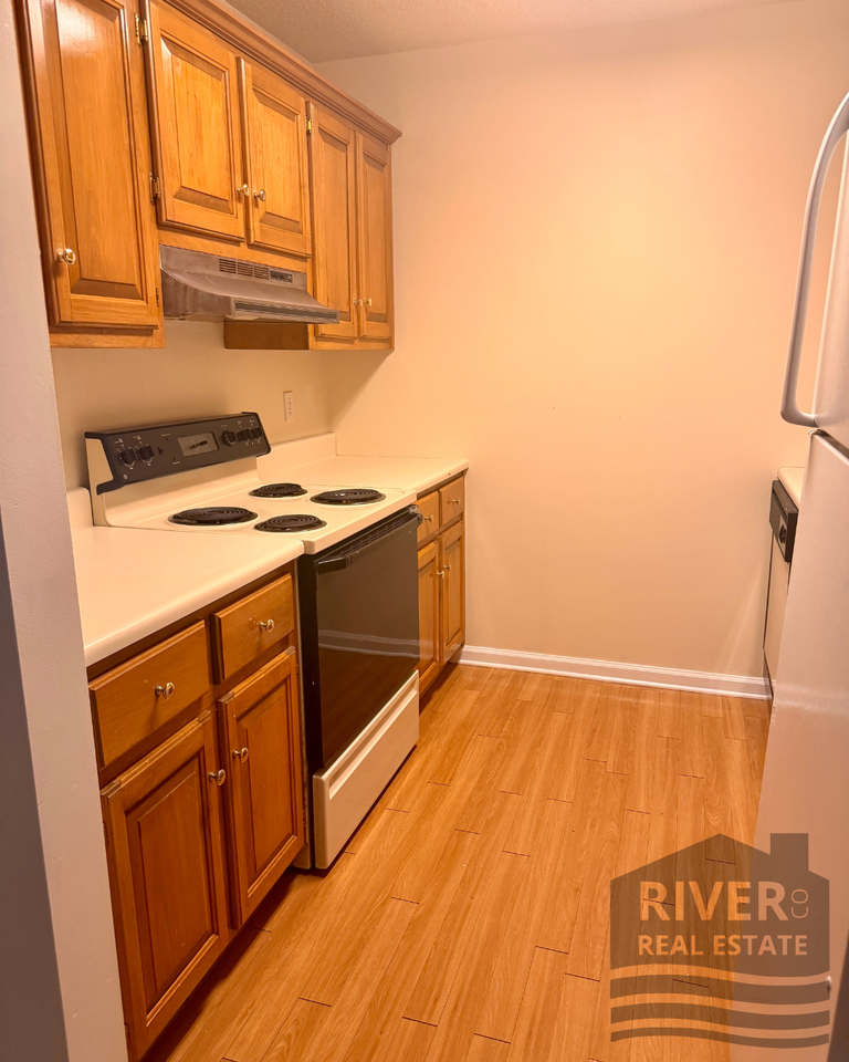 411 E Roosevelt Ave #B - Photo 4 of 10
