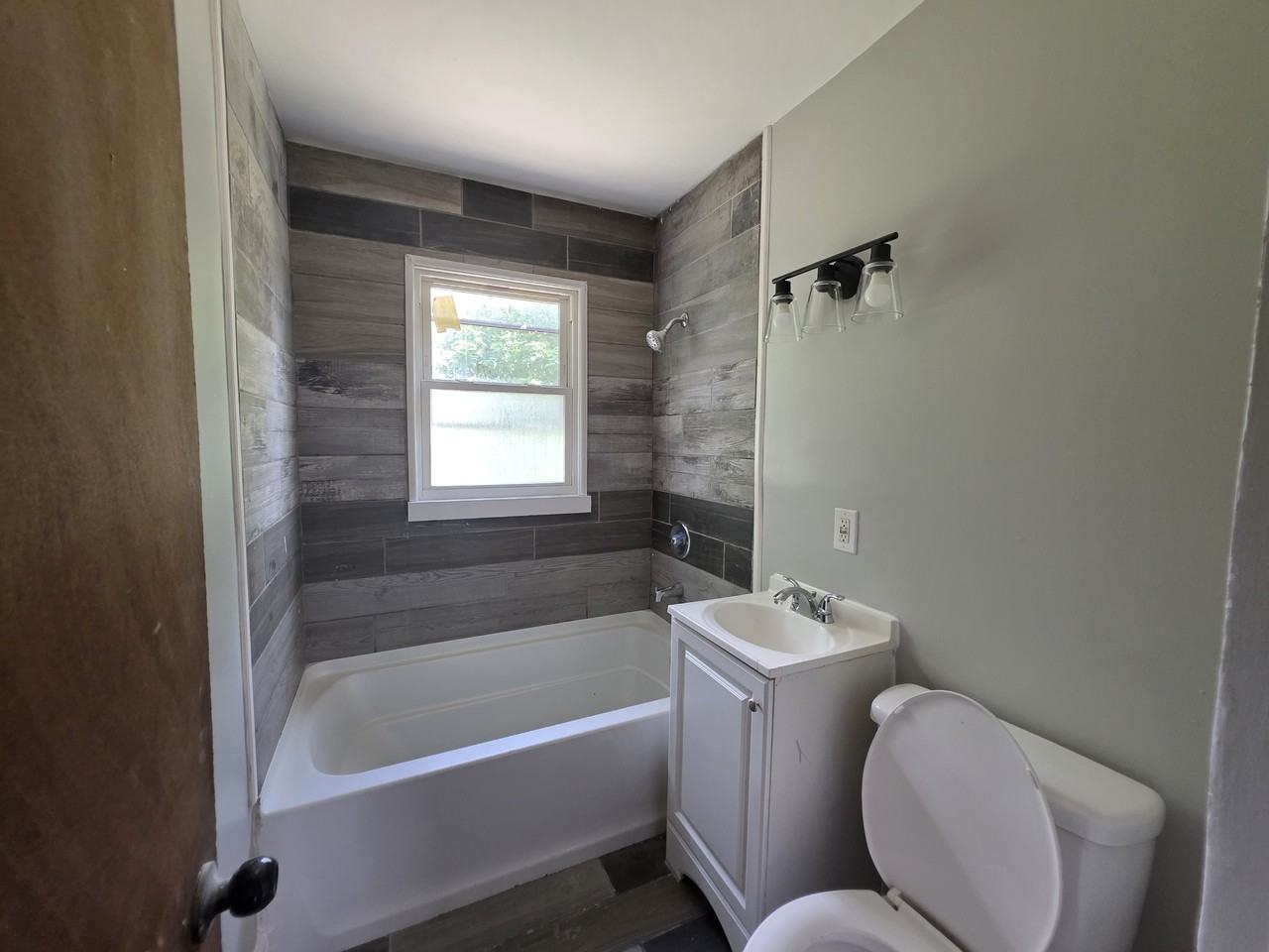 772 S Ogden Ave #772 - Photo 5 of 10
