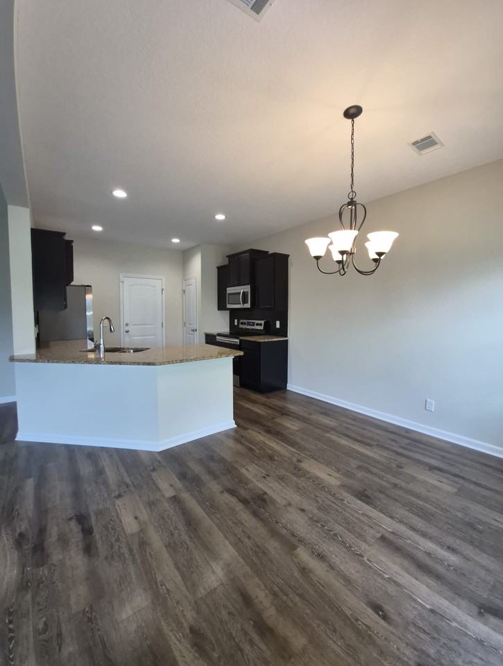 33 Trask Cir #1 - Photo 5 of 31