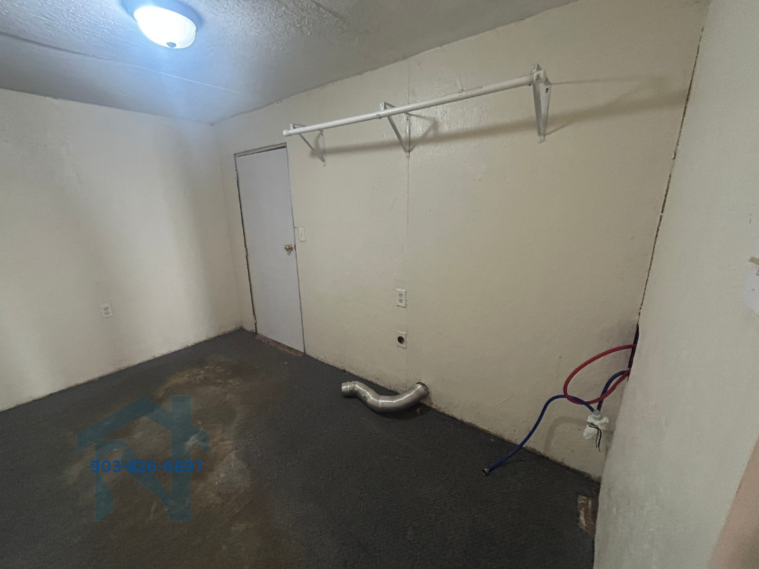 205 E Avenue A #1 - Photo 6 of 10