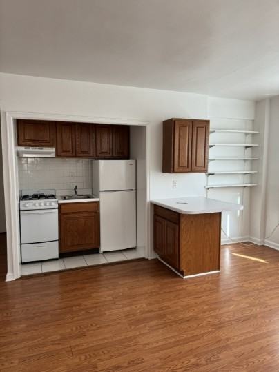 Bldg 2 C14 3rd Floor #C14 - Photo 3 of 15