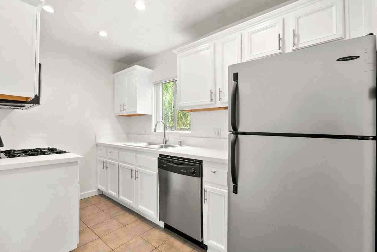 5433 Abbott Pl #14 - Photo 5 of 15