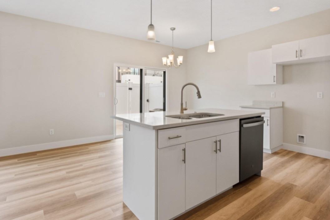 4092 S 545 E #1 - Photo 3 of 15