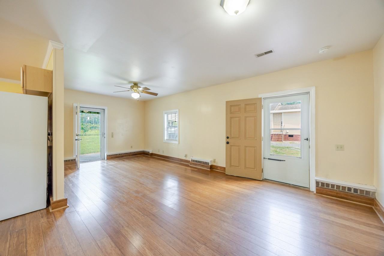 2621 1/2 W Willow Dr #1 - Photo 5 of 17