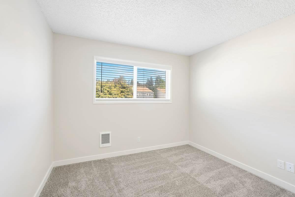 3710 Se Concord Rd - Photo 5 of 29