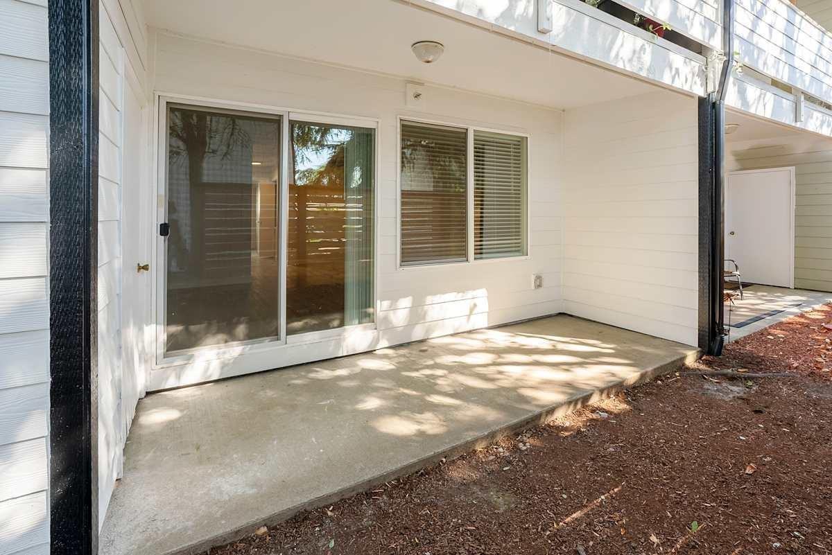 3710 Se Concord Rd - Photo 2 of 29