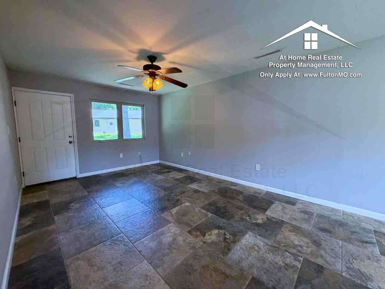 107 Spruce Dr - Photo 2 of 22