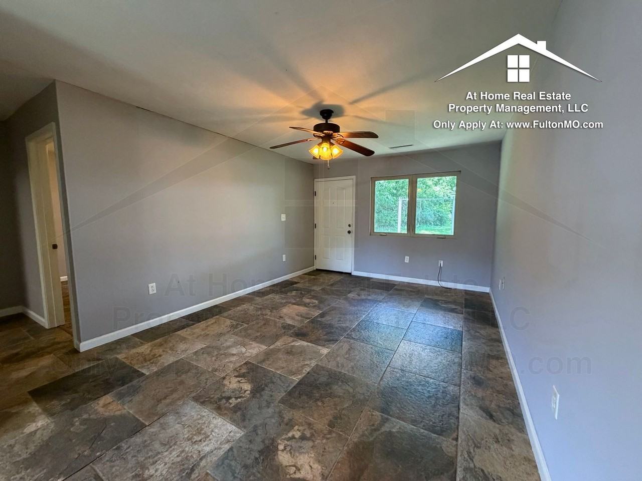 107 Spruce Dr - Photo 3 of 22