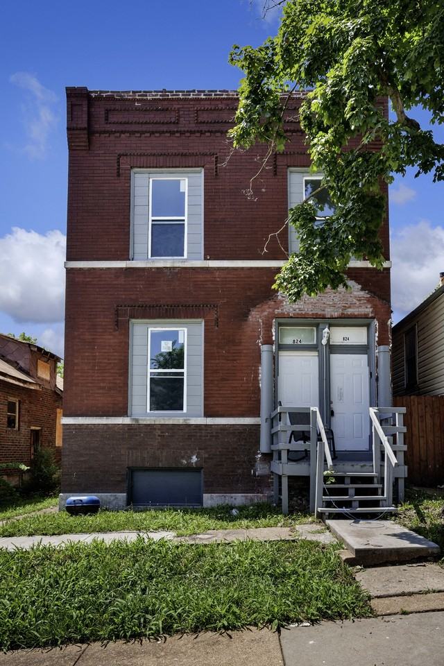 824 Canaan Ave 2nd Fl #2F