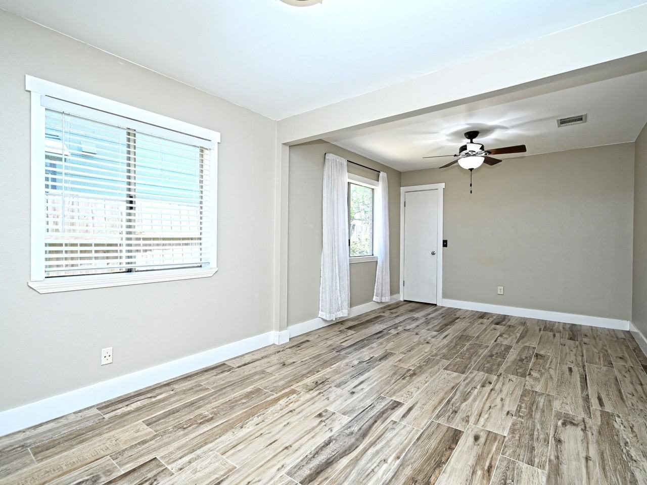 8406 Racine Trl - Photo 7 of 15