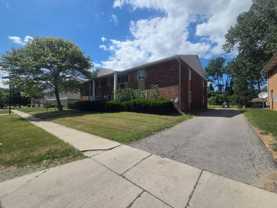 1540 Brooke Park Dr, Toledo OH 43612 - Photo 1 of 1