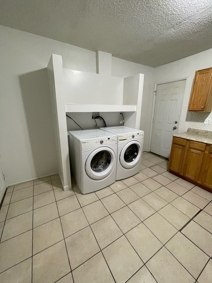 1737 Wilkens Ave #1 - Photo 3 of 12