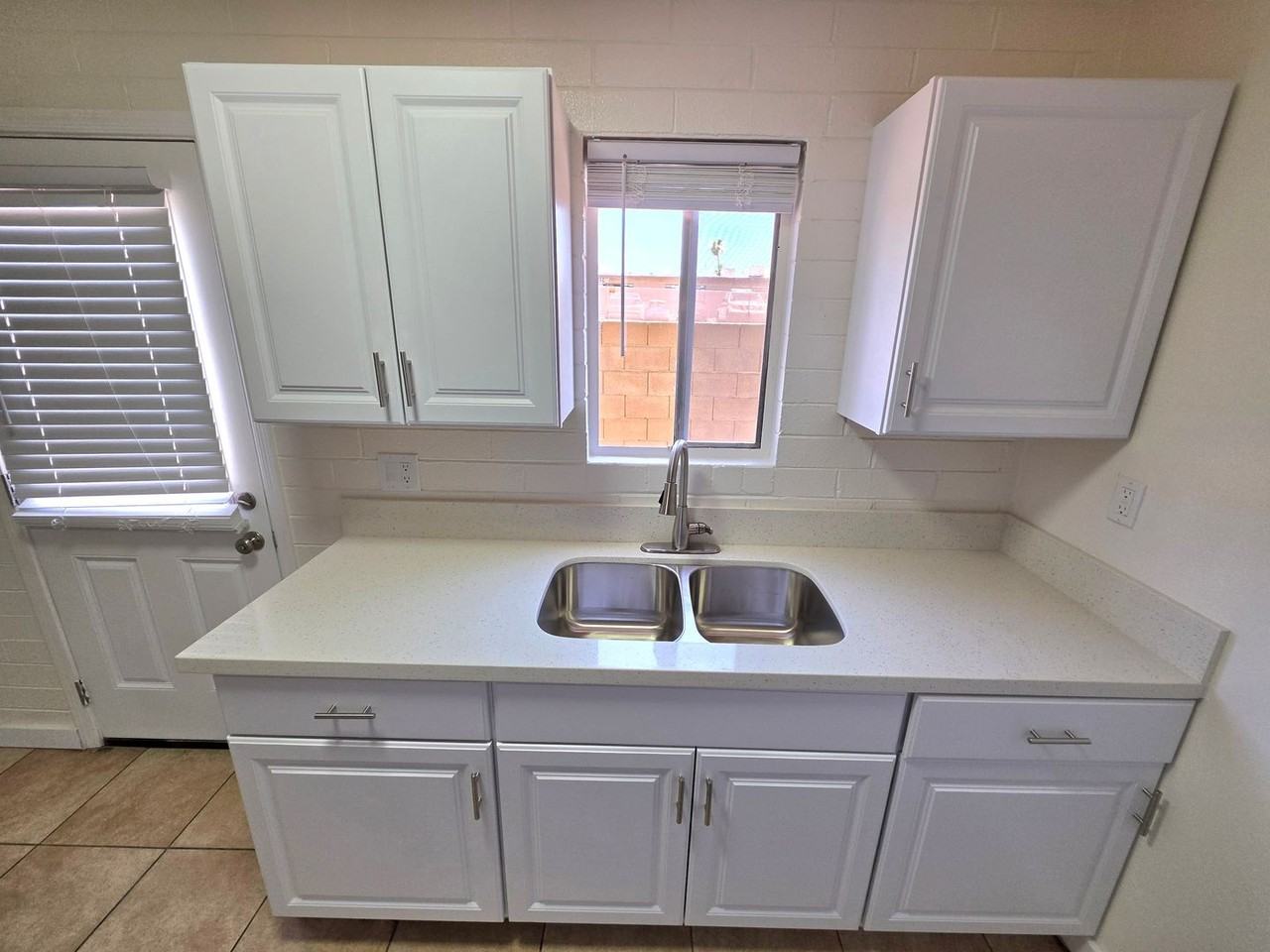 Casa Verde Apartments - Photo 3 of 30