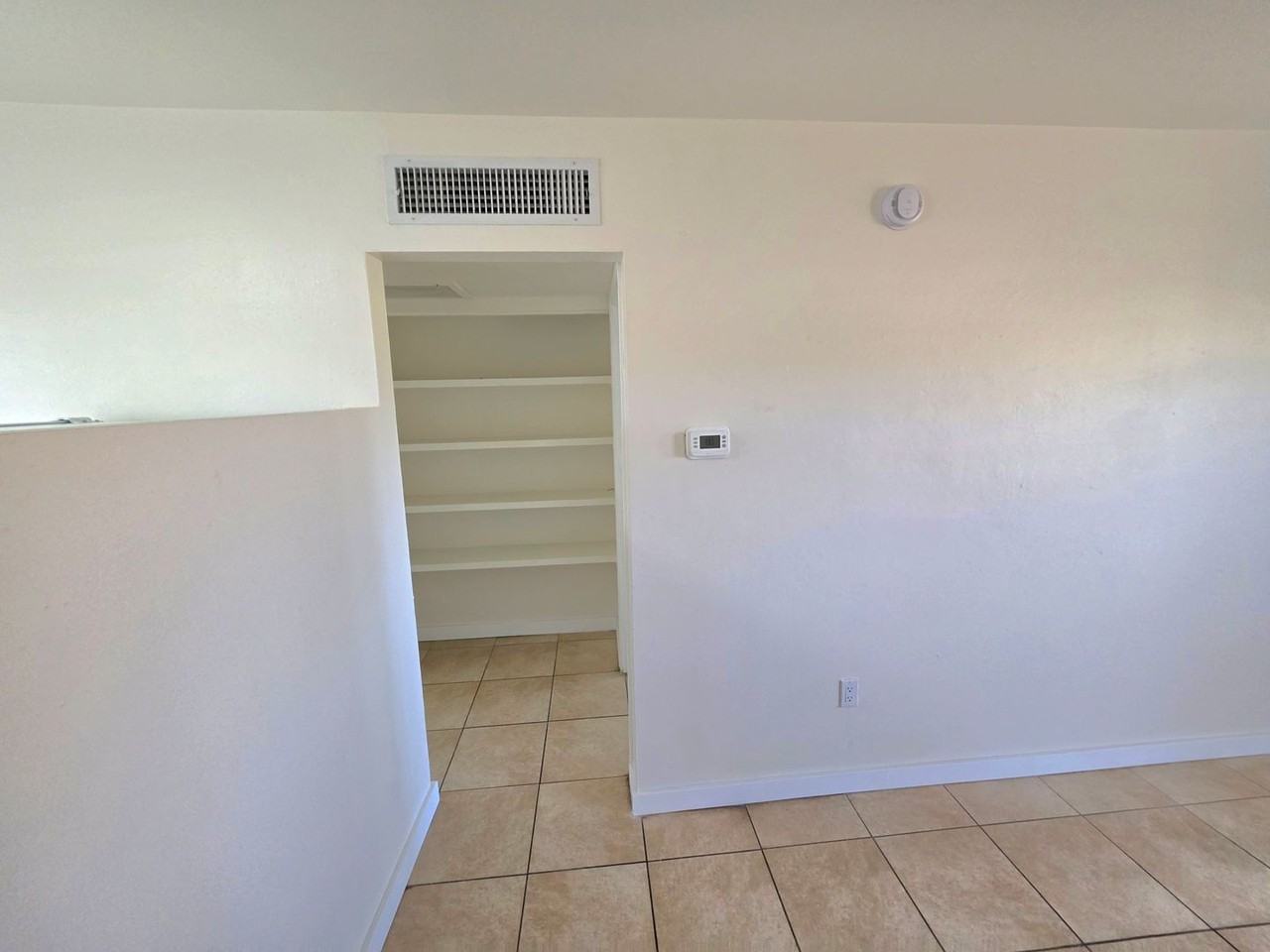 Casa Verde Apartments - Photo 4 of 30