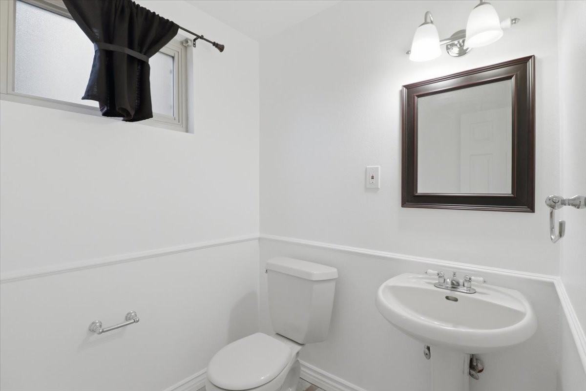 577 Houston Dr #1 - Photo 6 of 30