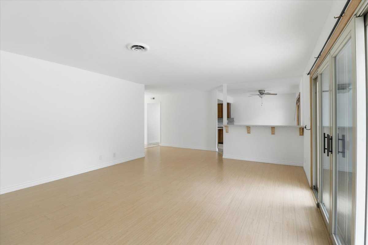 577 Houston Dr #1 - Photo 7 of 30