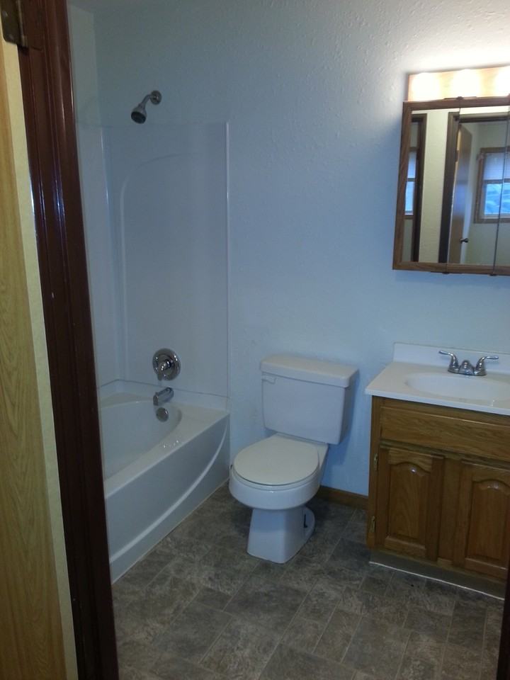 218 21st St Nw #5 - Photo 3 of 7