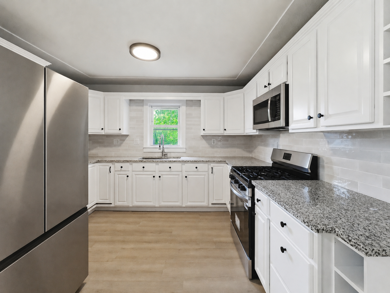 59 N Lynn Ave #1 - Photo 2 of 15