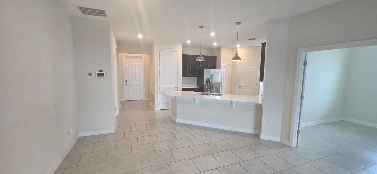 212 Bergamot Loop #1 - Photo 5 of 32